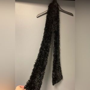 💛TODAY***$10***Designer “nappy knitted stretch” fabric black scarf.